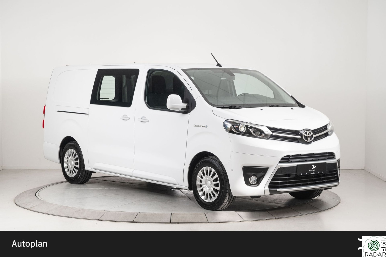 TOYOTA PROACE Electric 75kWt L2 | Cruise/Krok/Kamera