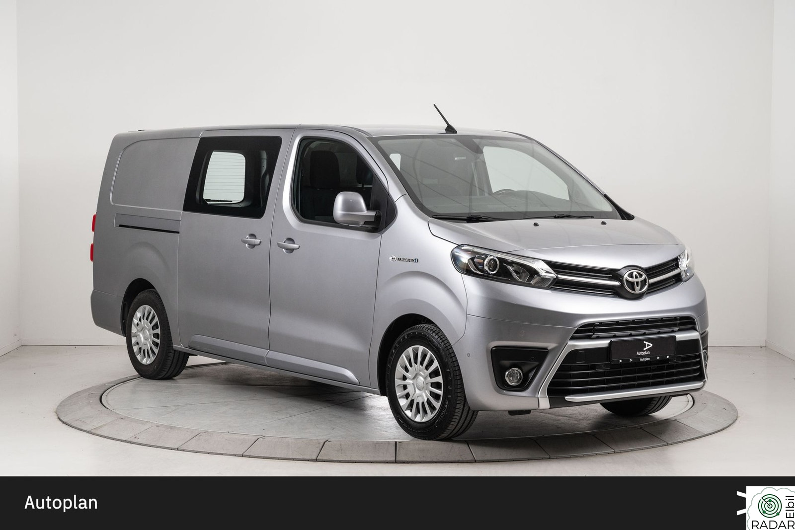 TOYOTA PROACE Electric 75kWt L2 | Cruise/Krok/Kamera