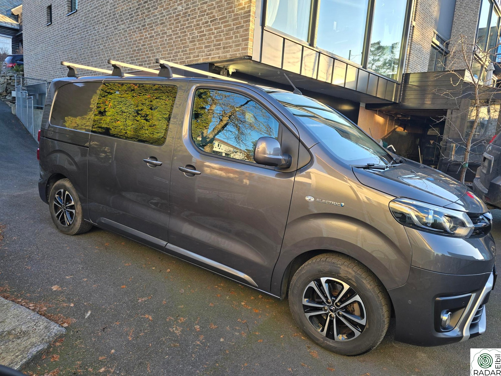 TOYOTA PROACE Electric 75kWt Basic L1H1 THB