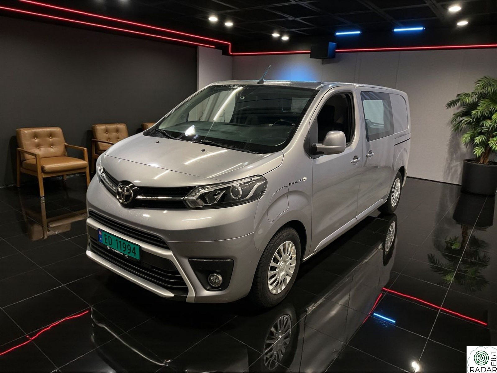 TOYOTA PROACE 75kwt+LAV KM!!+NY EU+KROK+R-KAMERA+313wlpt