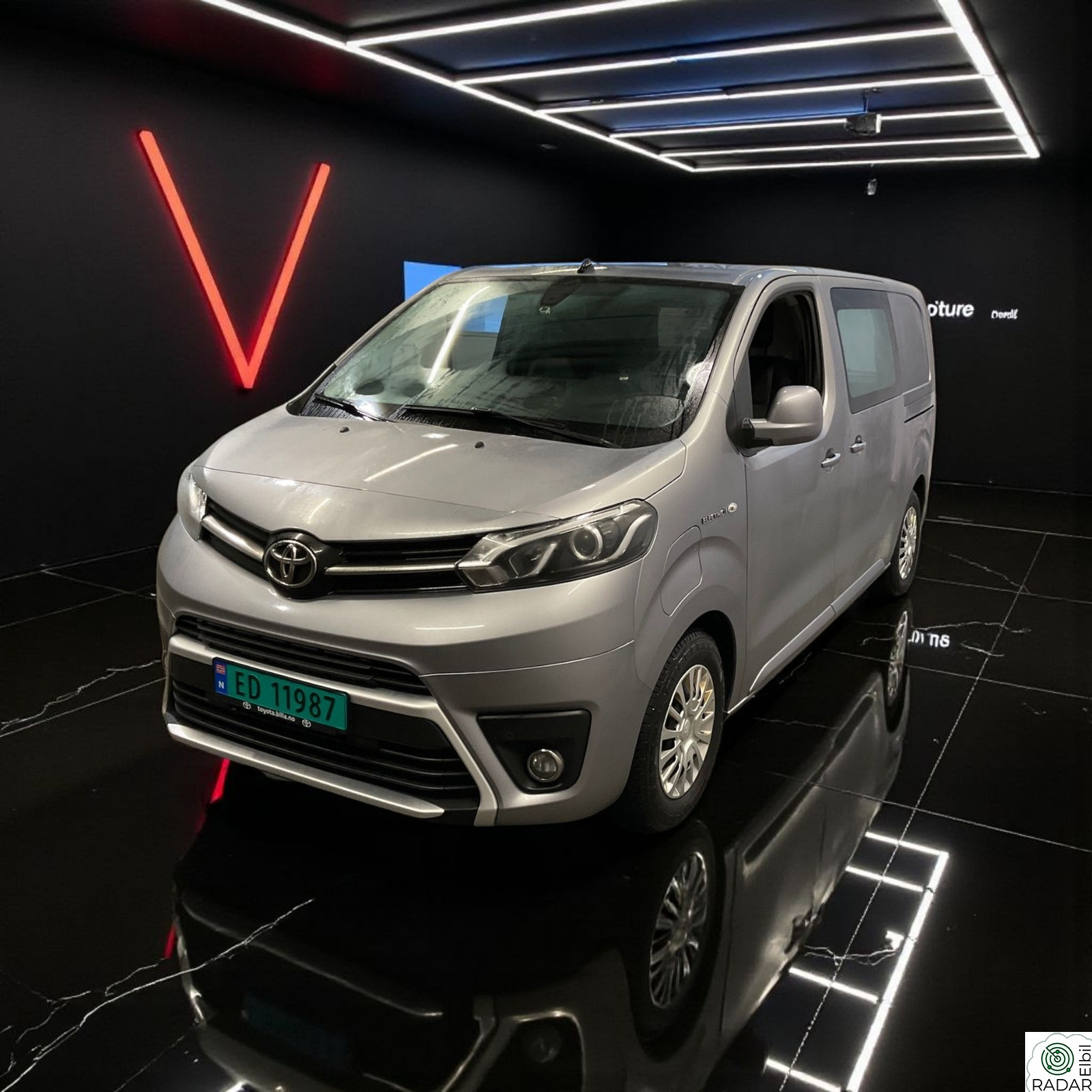 TOYOTA PROACE 75kwt+LAV KM!!+NY EU+KROK+R-KAMERA+313WLPT+NY SERVICE