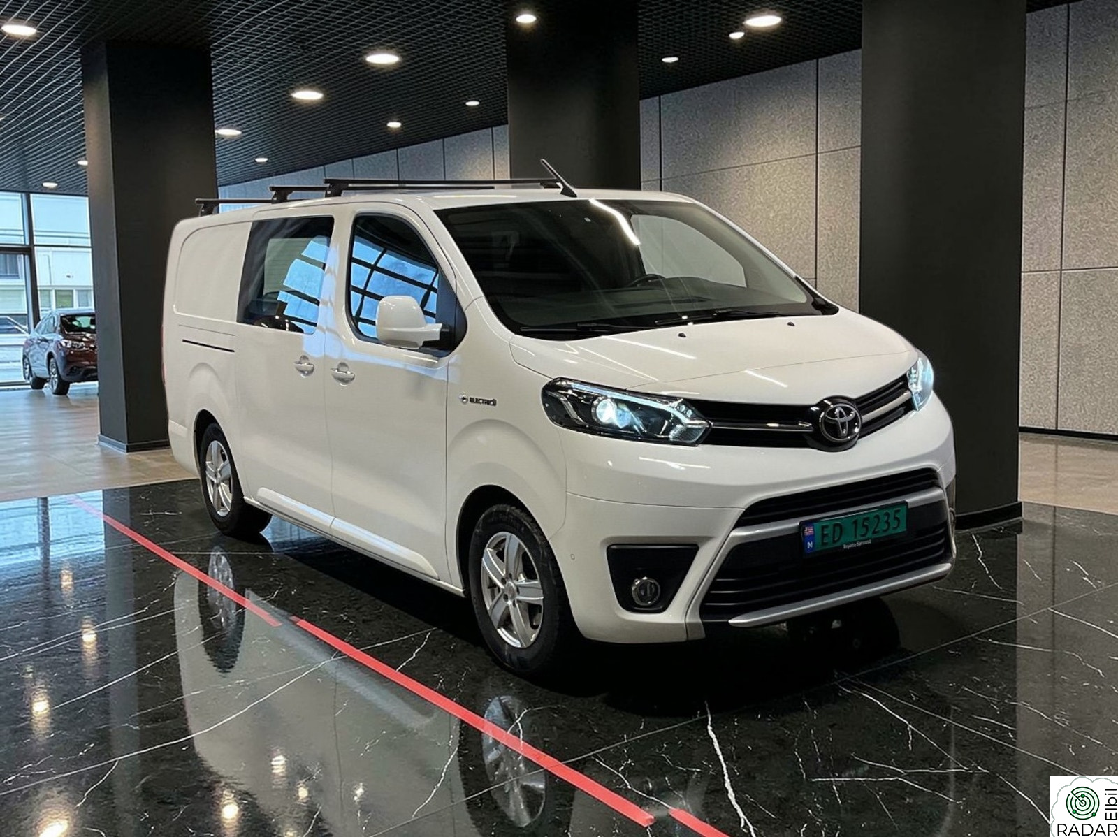 TOYOTA PROACE 75kwt+LAV KM!!+NY EU+KROK+R-KAMERA+313wlpt