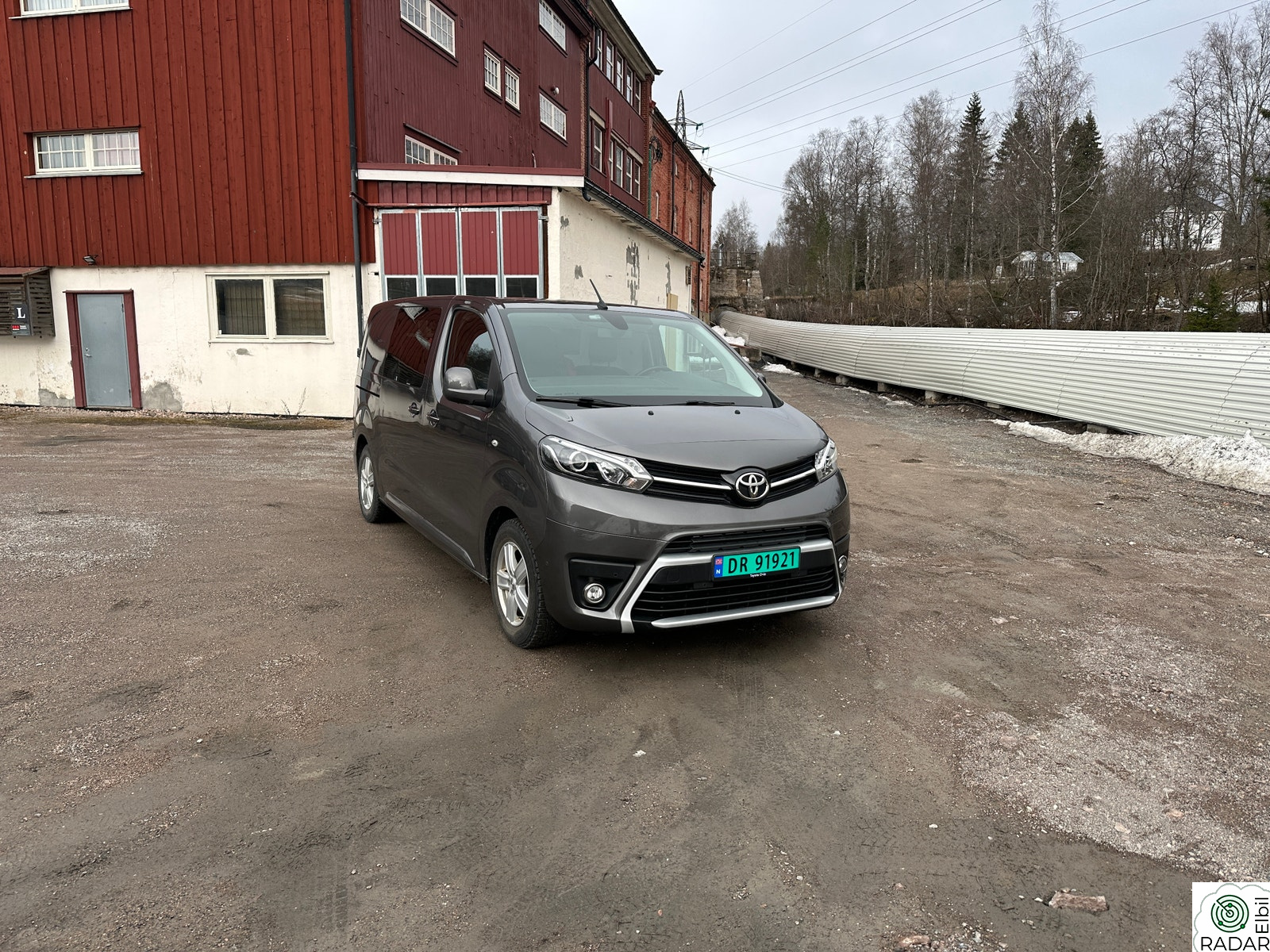 TOYOTA PROACE Electric 75kWt L1H1 / WURTH INNREDN. / H.FESTE / R.KAM