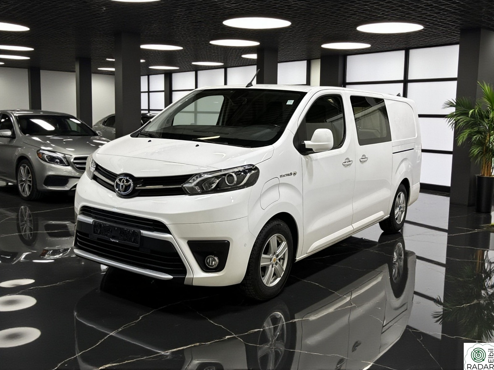 TOYOTA PROACE 75kwt+KROK+R-KAMERA+313WLPT+LANG L2