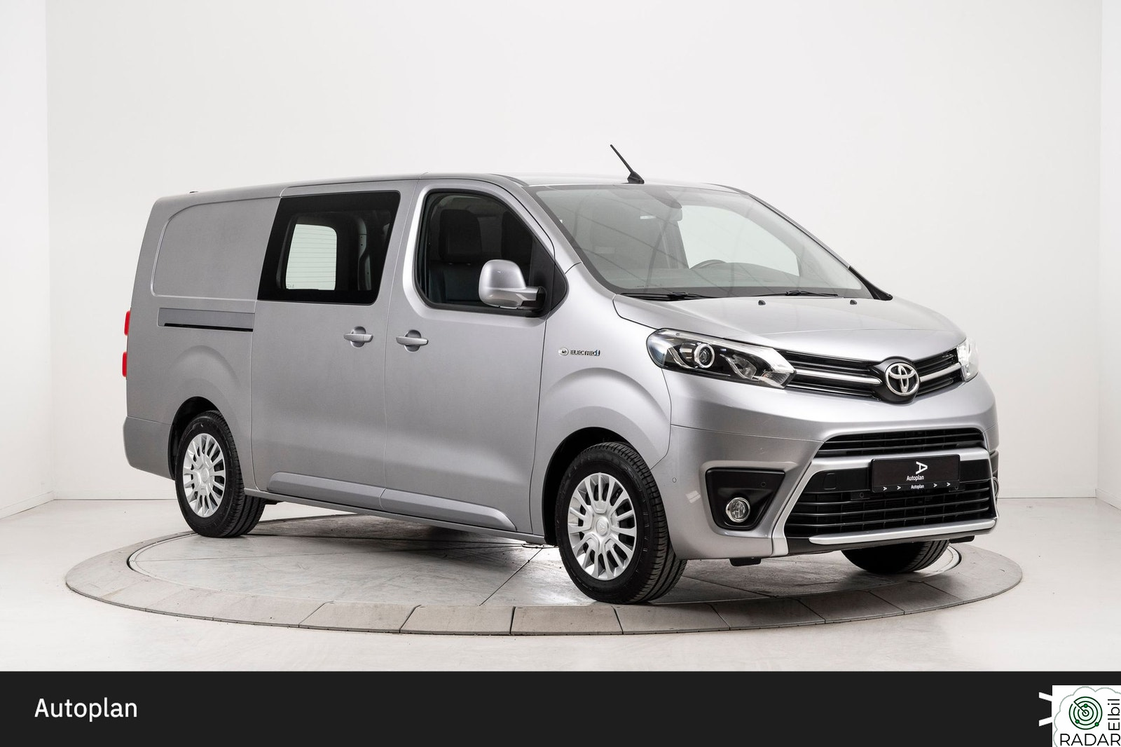 TOYOTA PROACE Electric 75kWt Comfort L2H1 THB Cruise/Krok/Kamera
