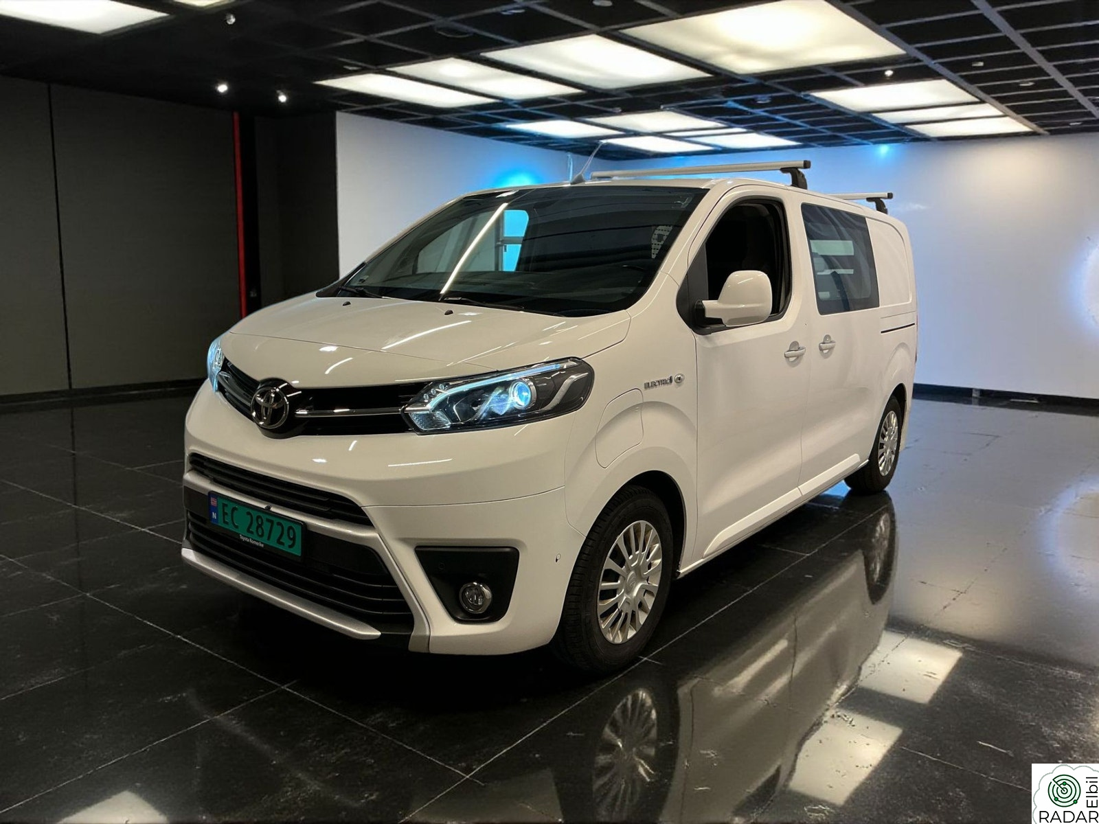 TOYOTA PROACE 75kwt+LAV KM!!+NY EU 2027+KROK+R-KAMERA+313WLPT+