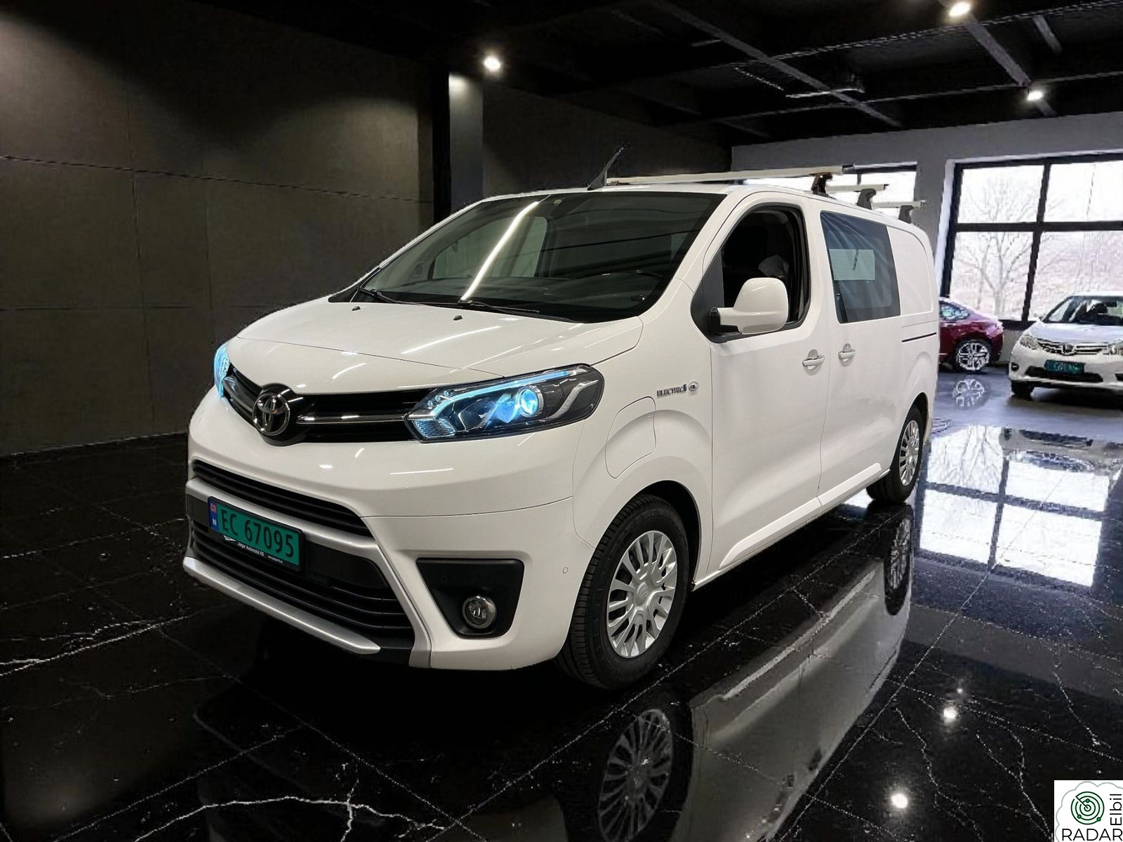 TOYOTA PROACE 75kwt+LAV KM!!+NY EU 2027+KROK+R-KAMERA+313WLPT