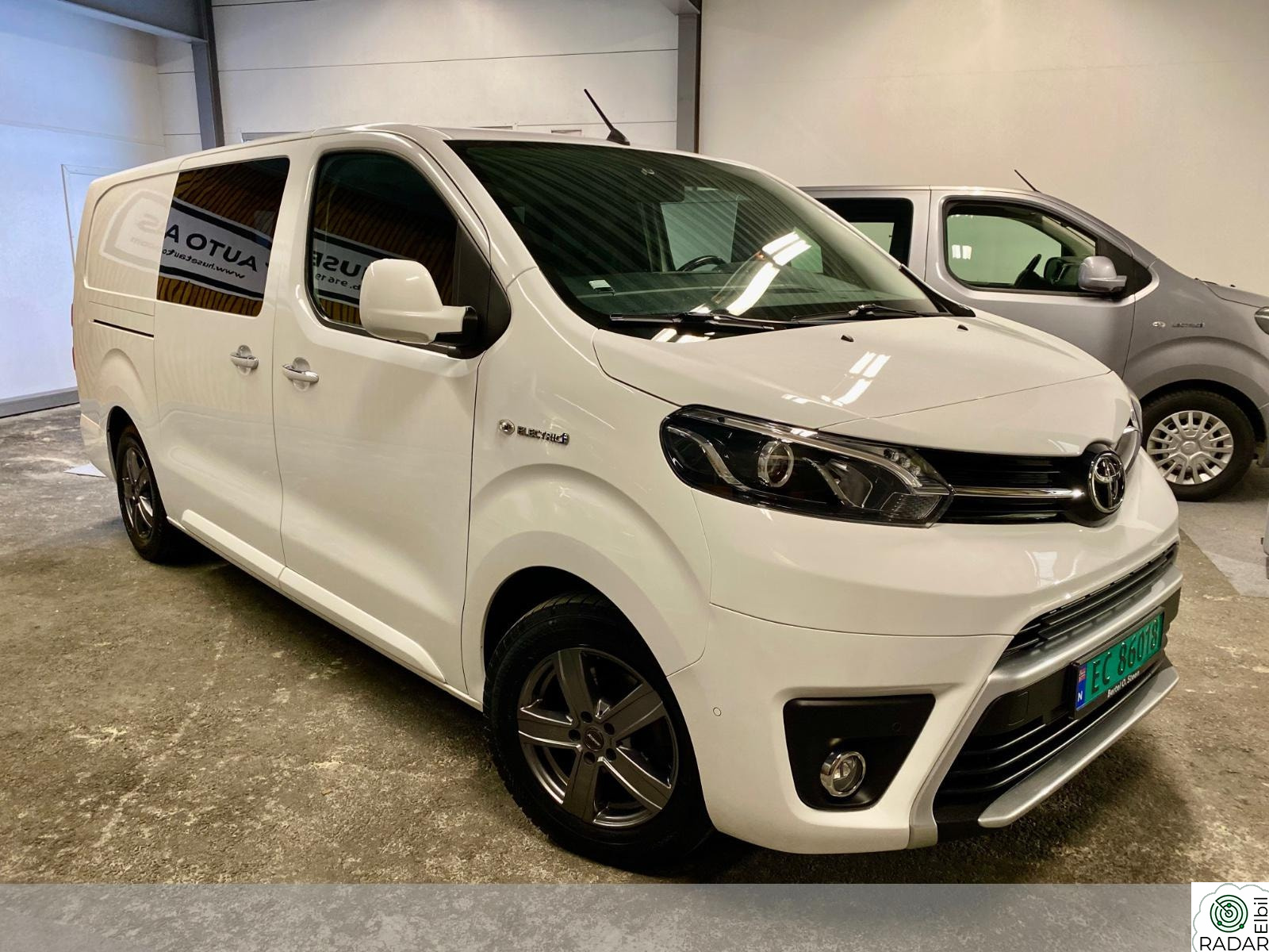 TOYOTA PROACE 75 kWh/L2-Lang/Kamera/Navi/Blis/BT/Xenon ++