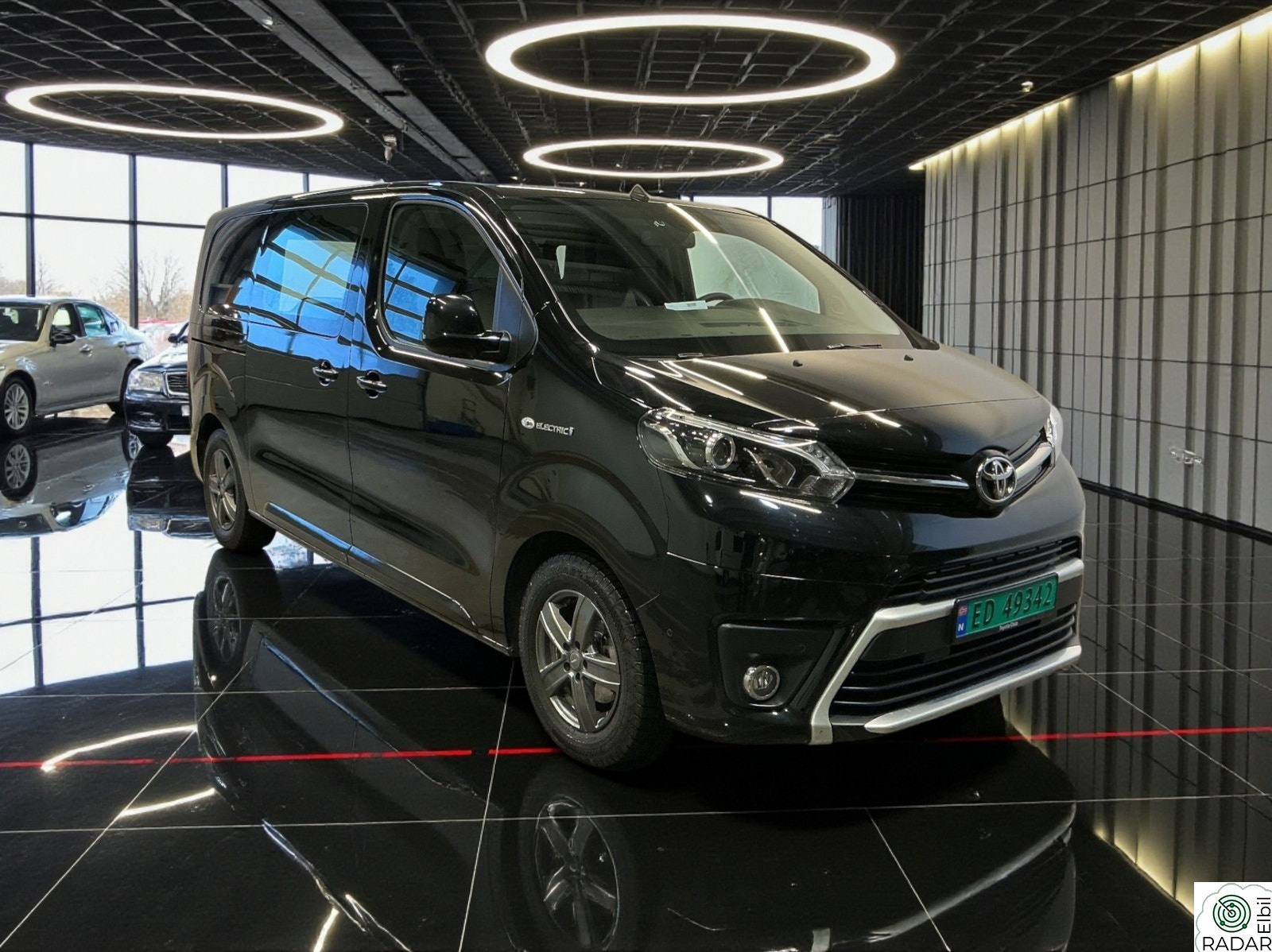 TOYOTA PROACE 75kwt+LAV KM!!+NY EU+KROK+R-KAMERA+313wlpt