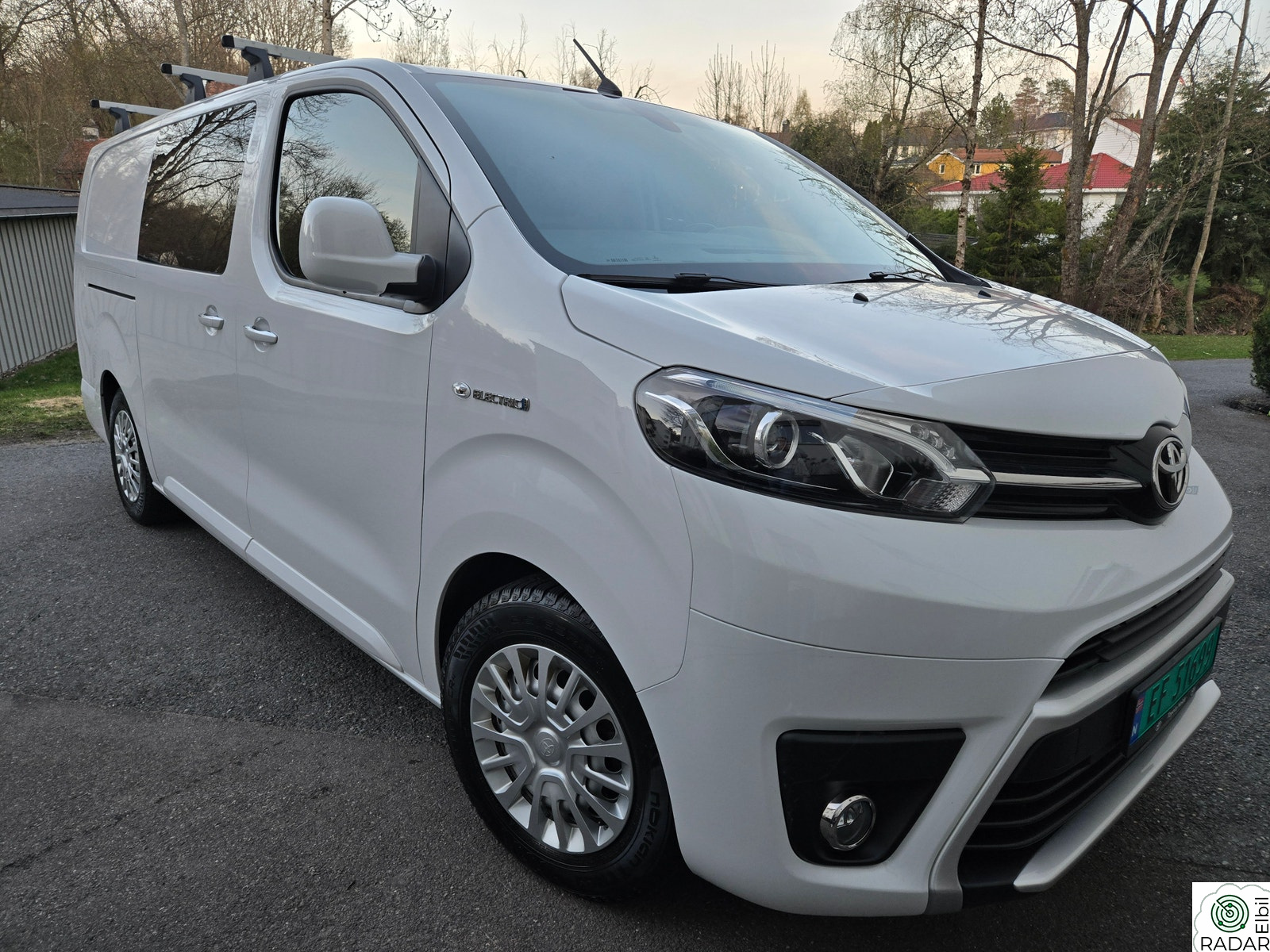 TOYOTA PROACE L2 | 75kWt| 2xSKYVEDØR| KROK| R-KAMERA| INNREDNING