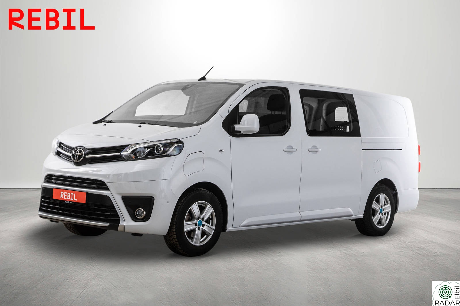 TOYOTA PROACE 75kWh(310km)/L3/2xSkyv/Krok/CC/R.kam/Innredning/DAB/LED