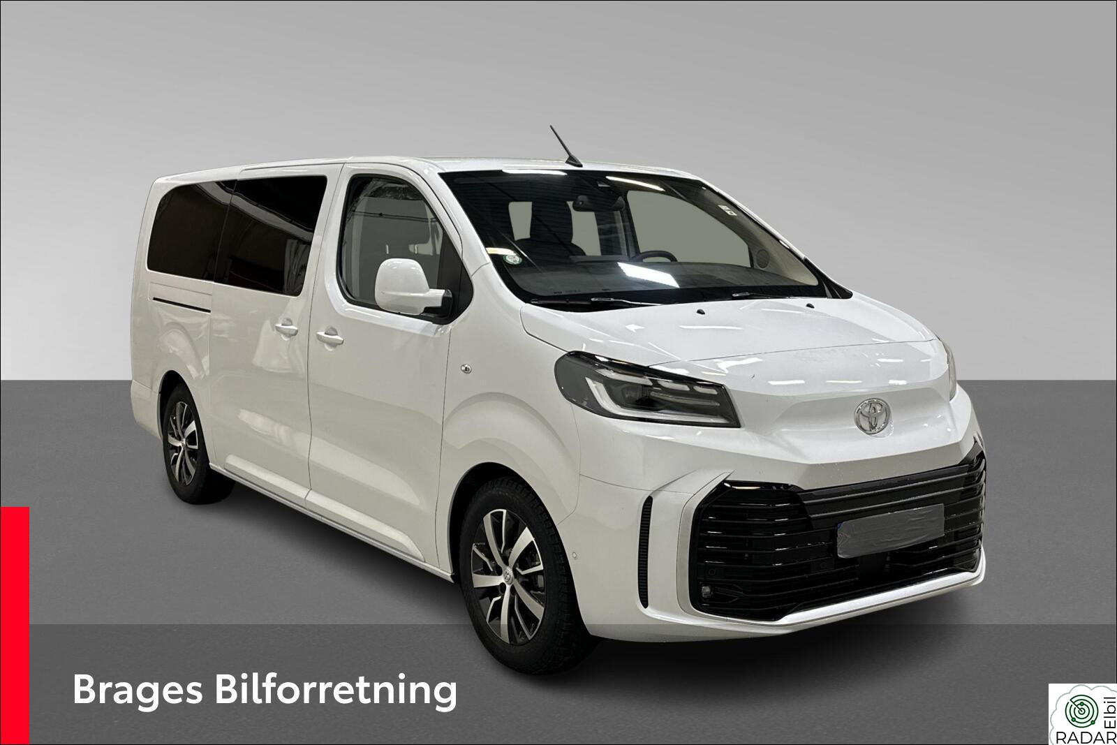 TOYOTA PROACE Electric Lang Executive Family Plus