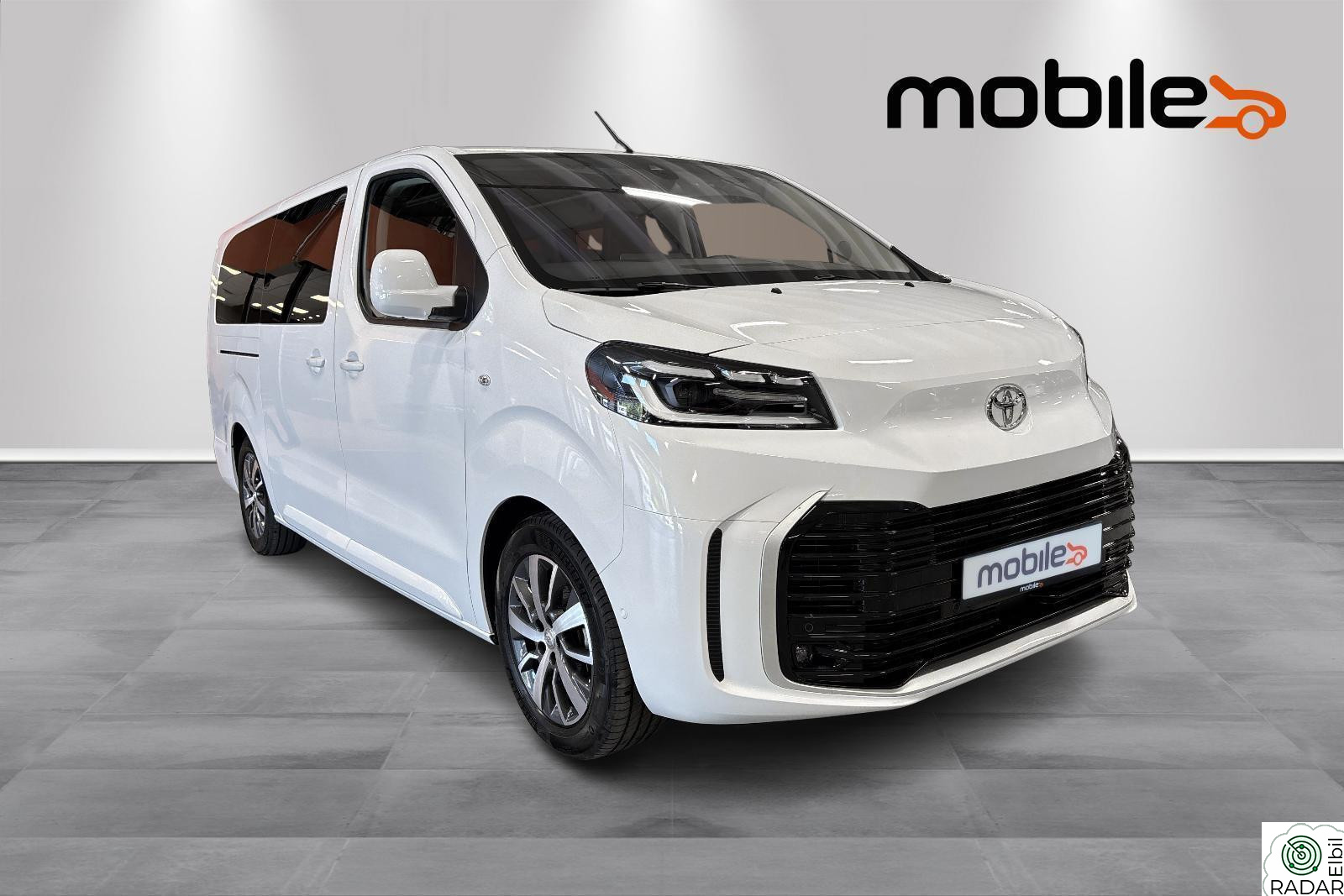 TOYOTA PROACE Electric Lang Executive Family Plus