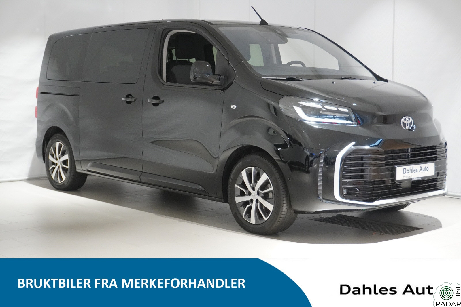 TOYOTA PROACE Electric Lang Ex. Family Black Pack ACC,NAVI,8s,KAMERA