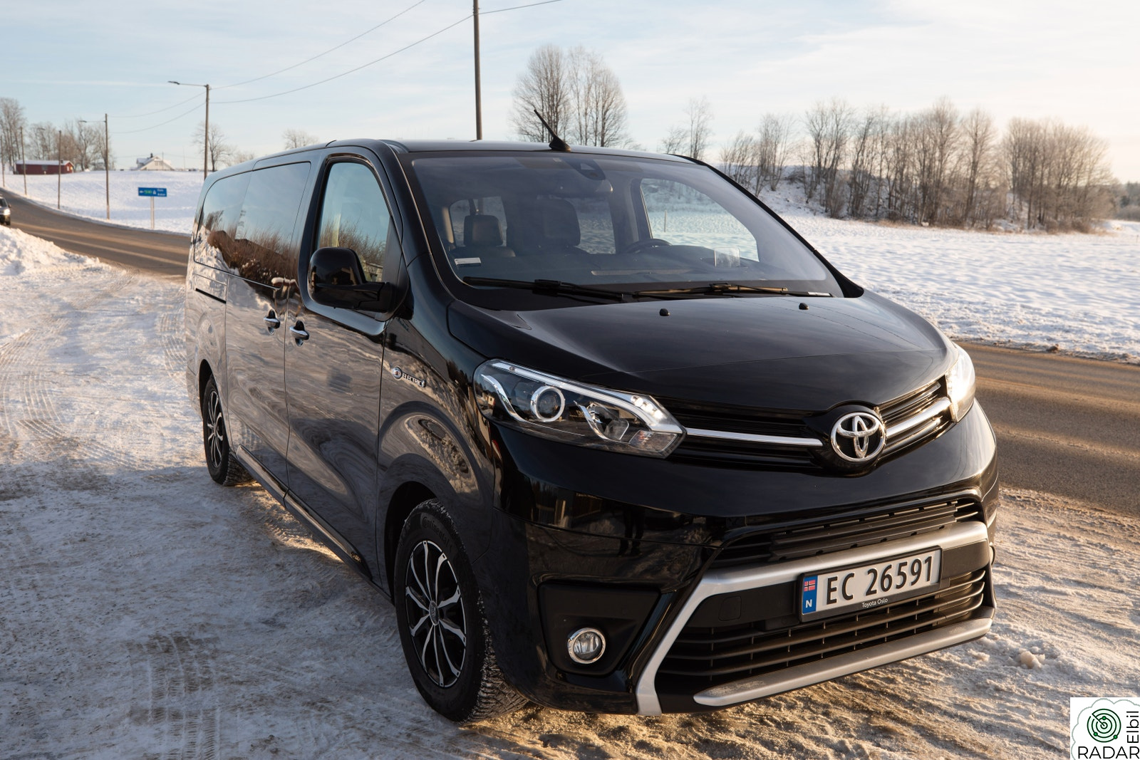 TOYOTA Proace Electric Lang Executive Family 8s