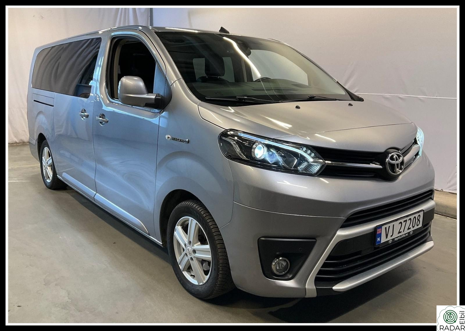 TOYOTA Proace 75kwh L3 Executive Family Aut 8 SETER 2 El.Skyved/R.kam