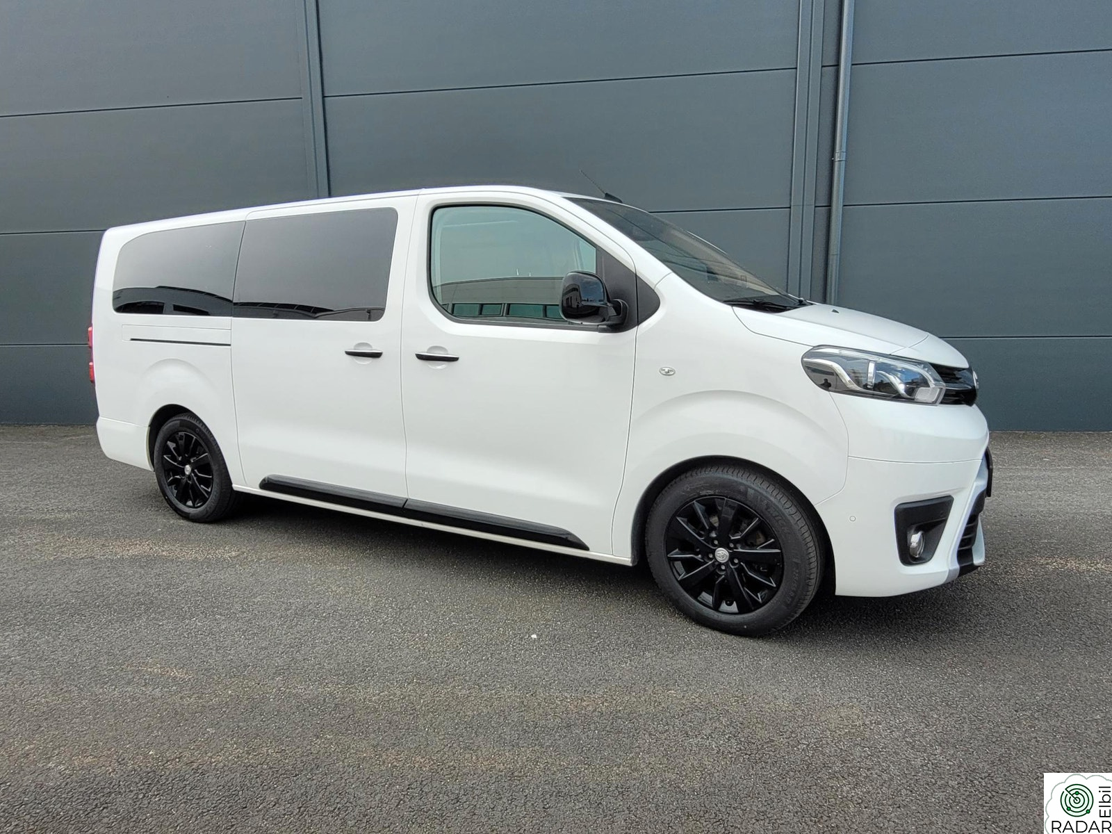 TOYOTA Proace Electric Lang Executive Family