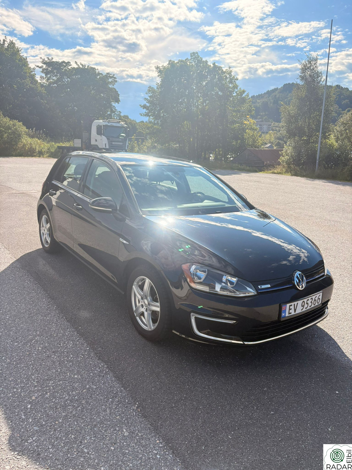 VOLKSWAGEN E-Golf