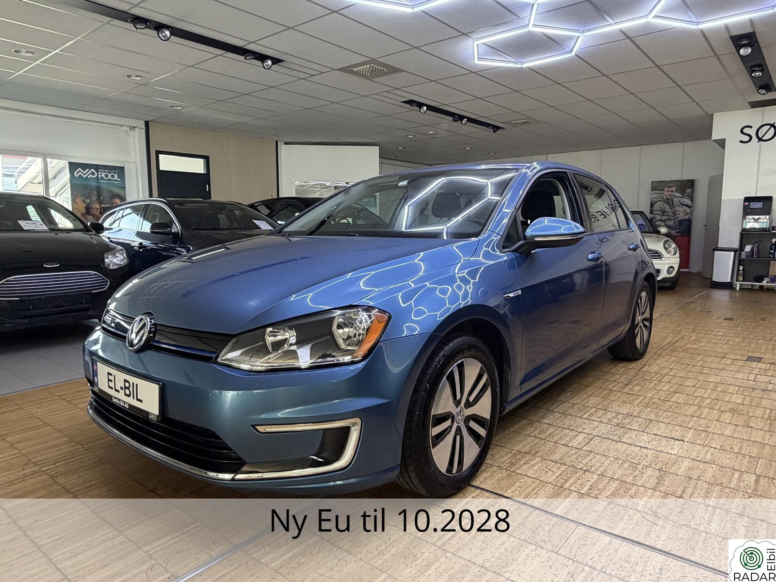 VOLKSWAGEN E-Golf E-golf|2016Mod|Eu til 10.28|190WLTP|Bluetooth|R.kam