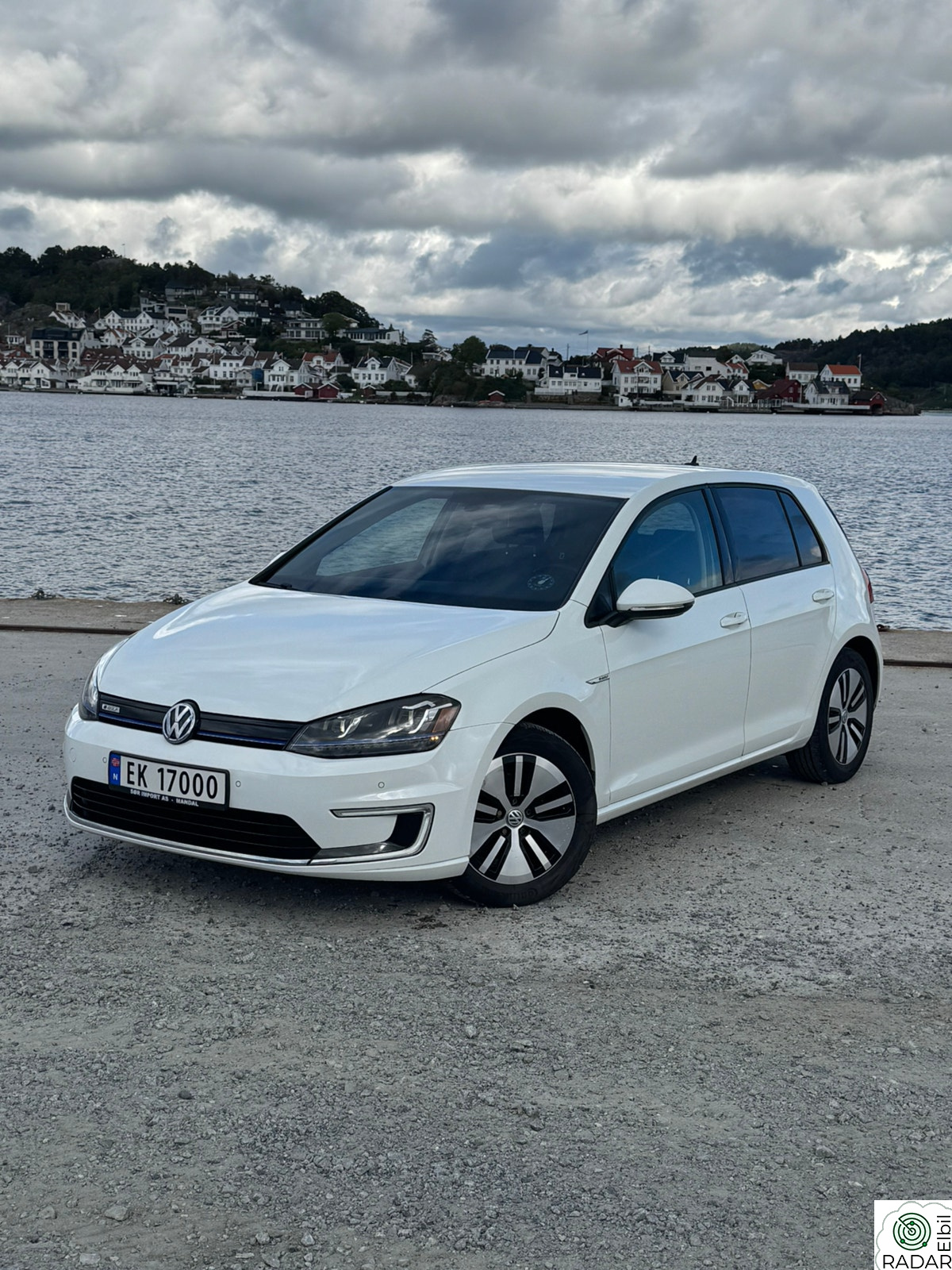 VOLKSWAGEN E-GOLF