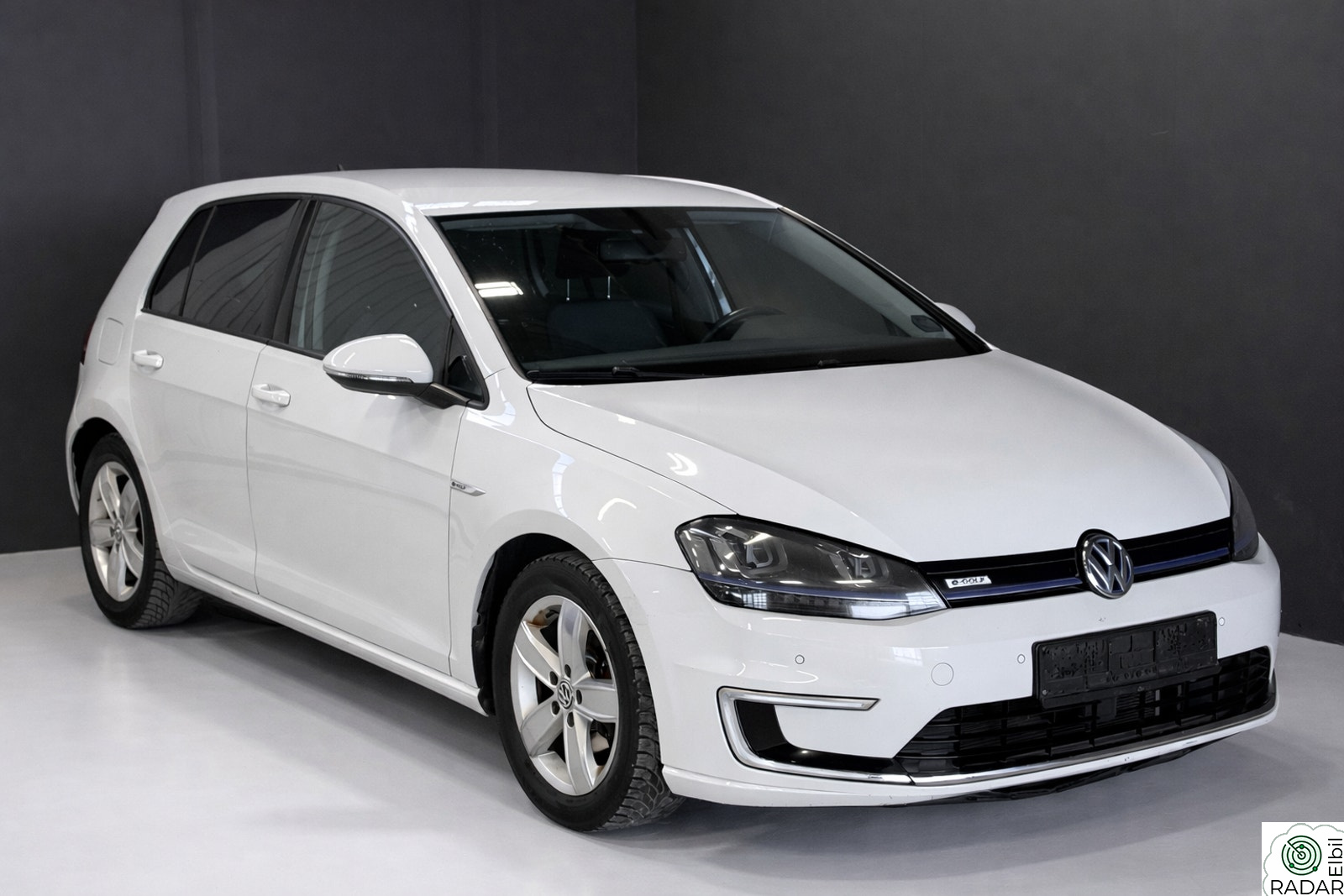 VOLKSWAGEN GOLF Må Sees-Lav km-Automat-Eu ok 2028+++
