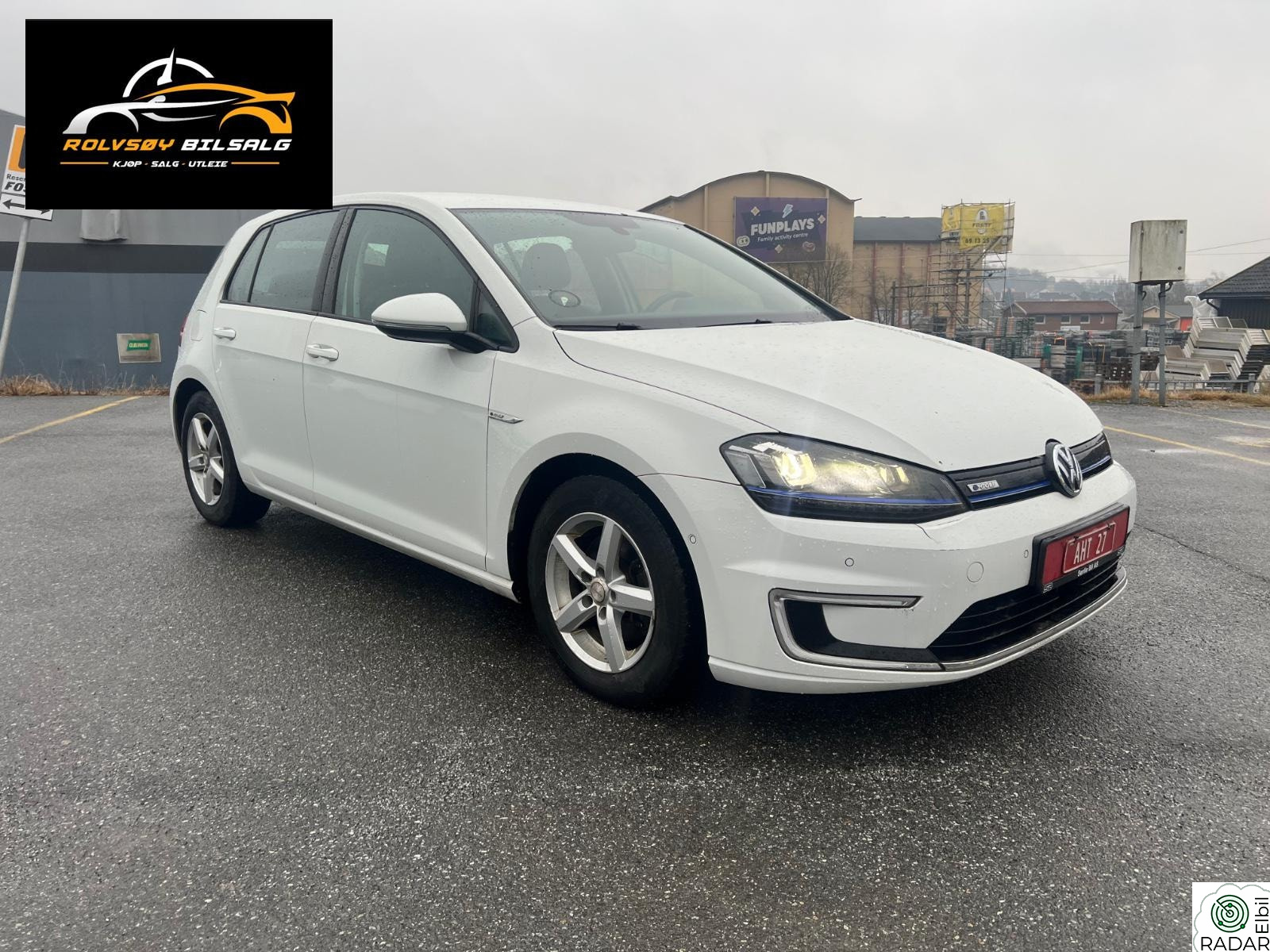 VOLKSWAGEN GOLF Lav km // Skinnseter // Eu kontroll // S+V Dekk//