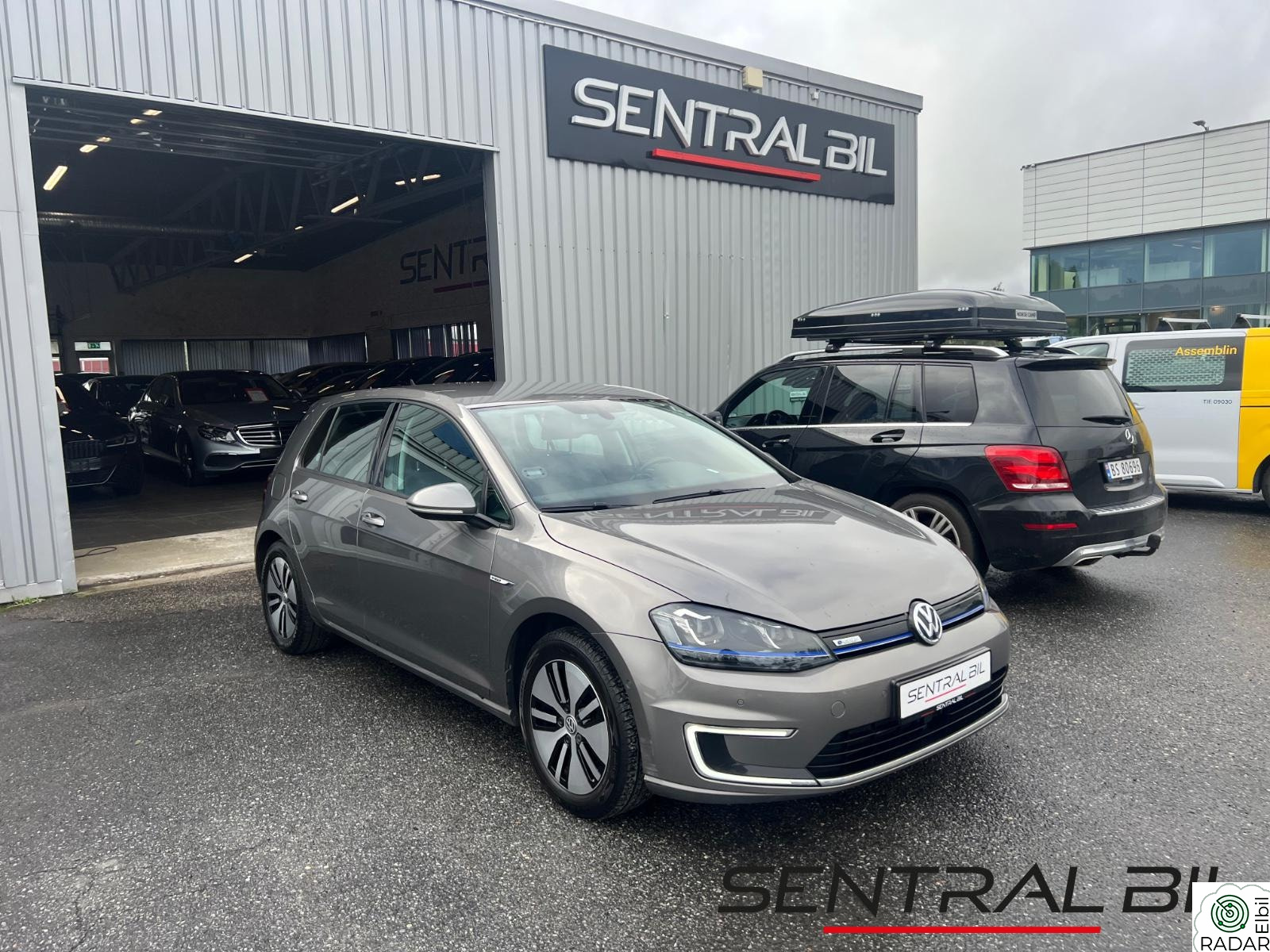 VOLKSWAGEN GOLF EL/116HK/KAMERA/ACC/NAVI/DAB/AMBIENTELYS/EU OK++