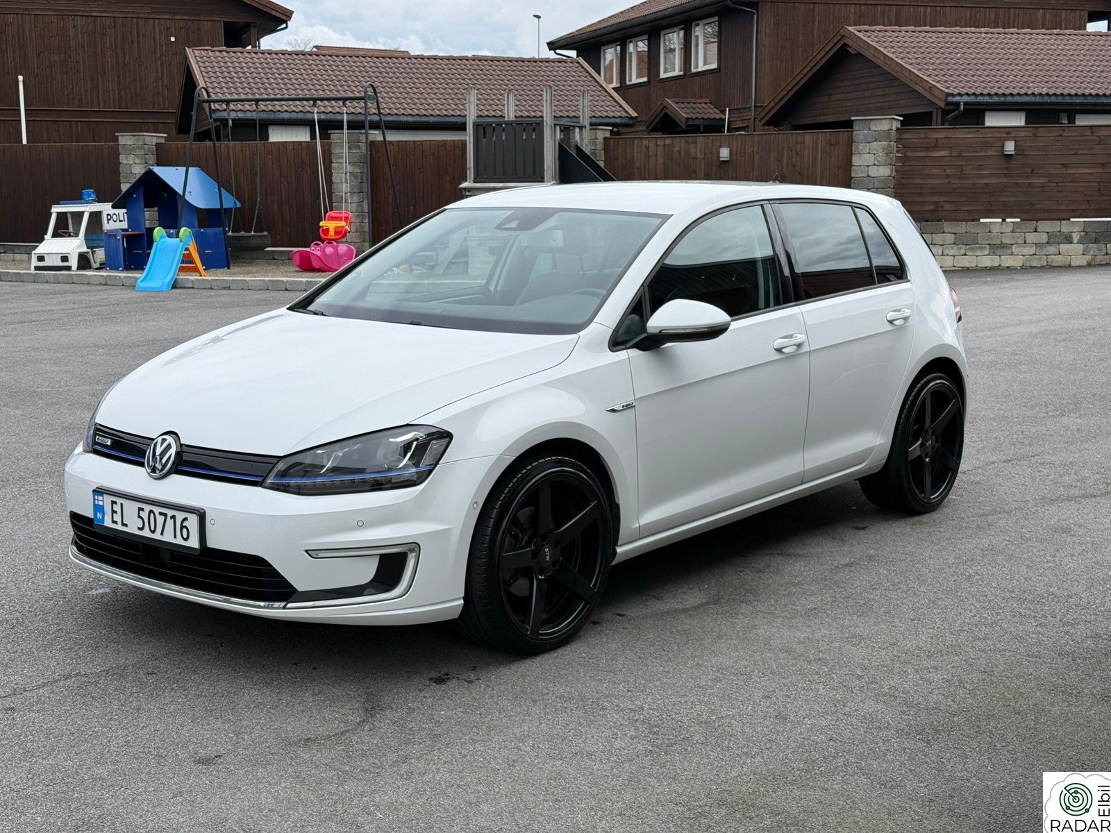 VOLKSWAGEN GOLF 19", ACC, Parkassist, Brunt skinn, LED, Vinterpakke ++