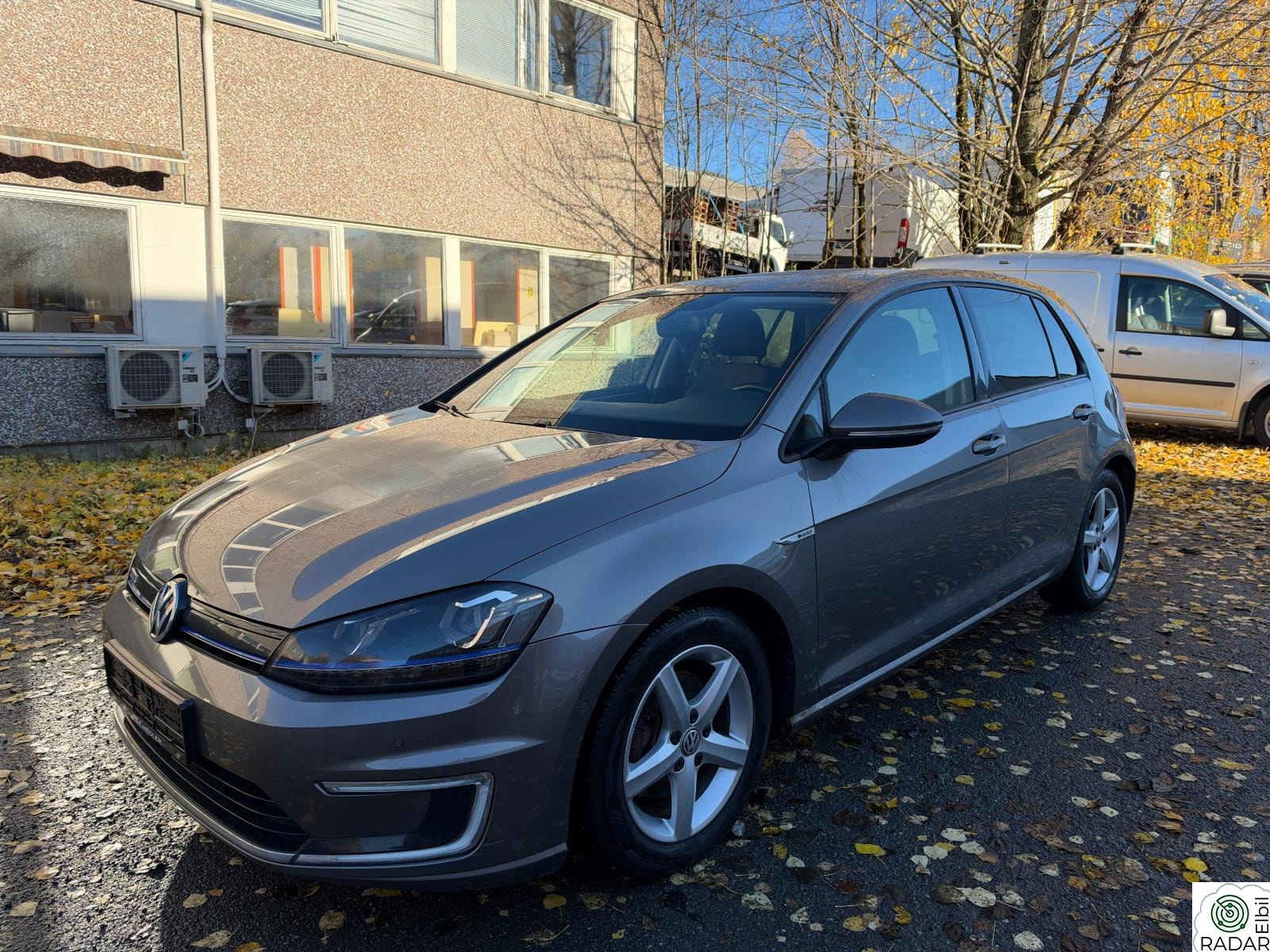 VOLKSWAGEN GOLF CRUISE LED R.KAMERA DYNAUDIO KEYLESS PDC *OUTLET*