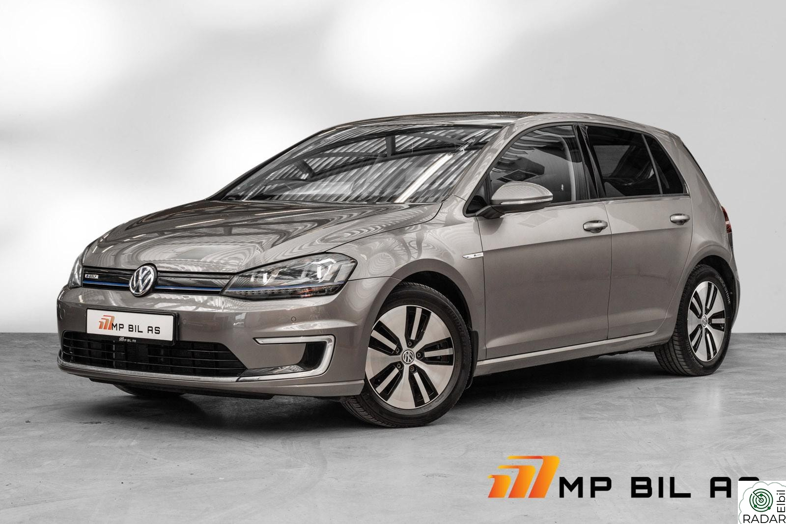 VOLKSWAGEN GOLF RYGGEKAMERA | NAVIGASJON | DAB | LED | ADAPTIVE CRUISE