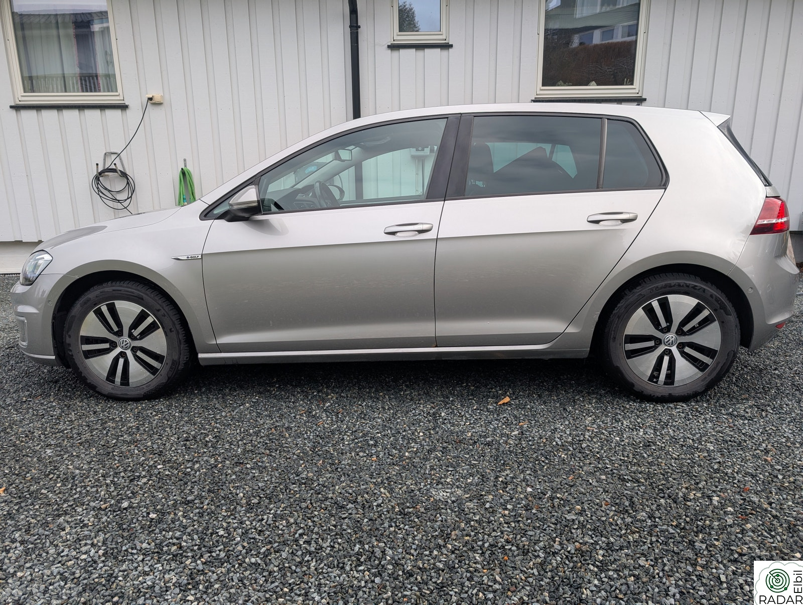 VOLKSWAGEN GOLF Exclusive