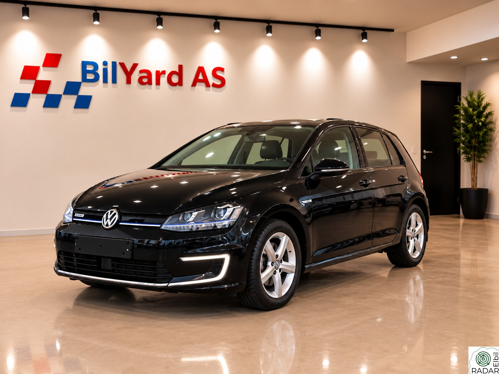 VOLKSWAGEN GOLF ACC | Skinn | EU 2028 | 1 Eier | R.Kam | Navi |