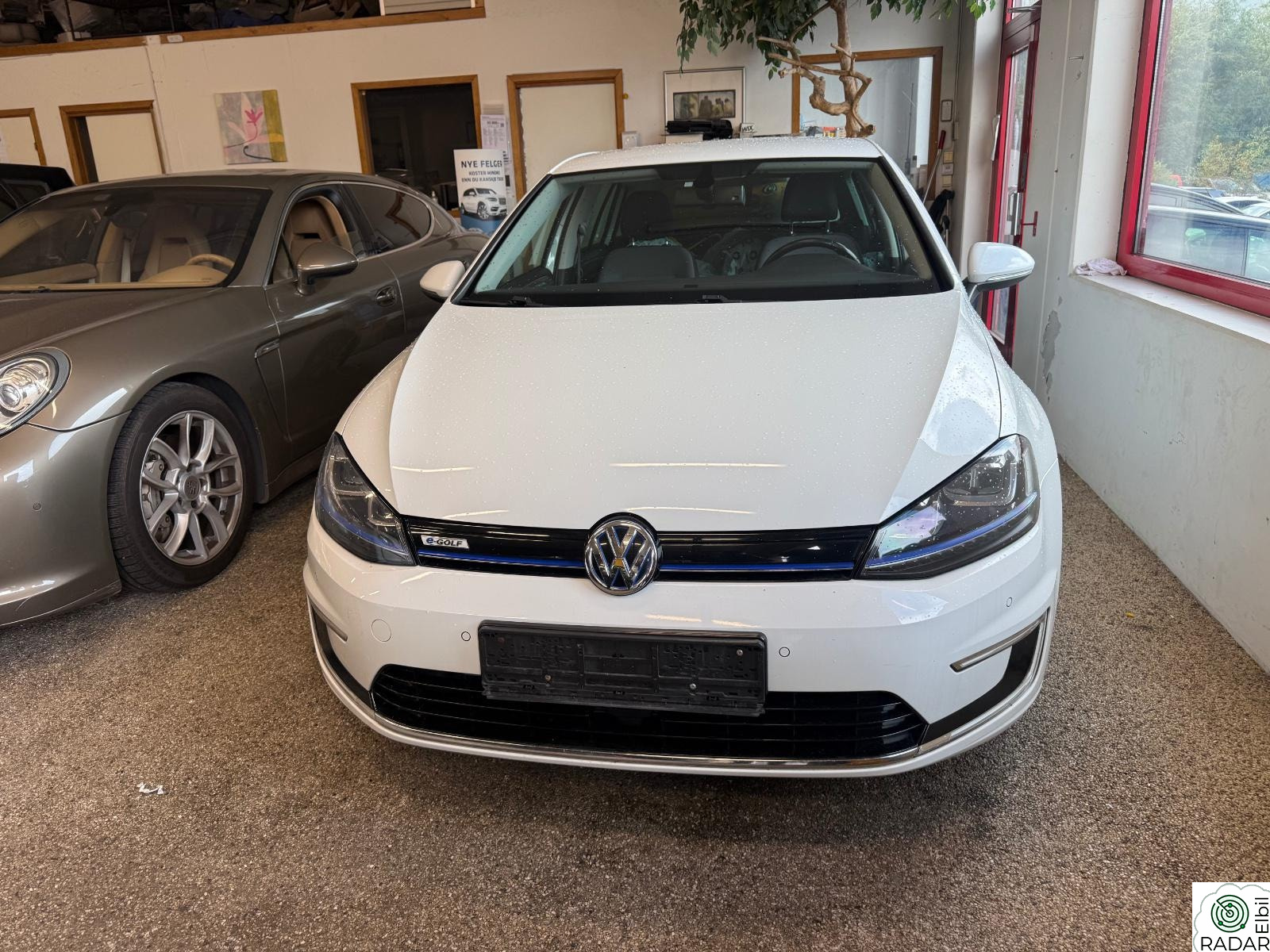 VOLKSWAGEN GOLF eGolf 116Hk ACC V-pumpe DAB R-Kam Navi Aux AC Isofix++