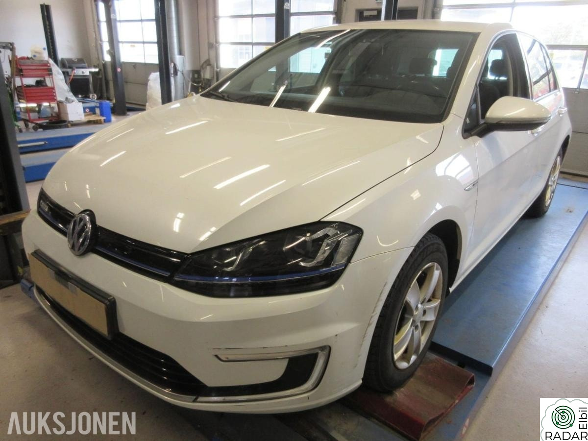 VOLKSWAGEN GOLF E-GOLF