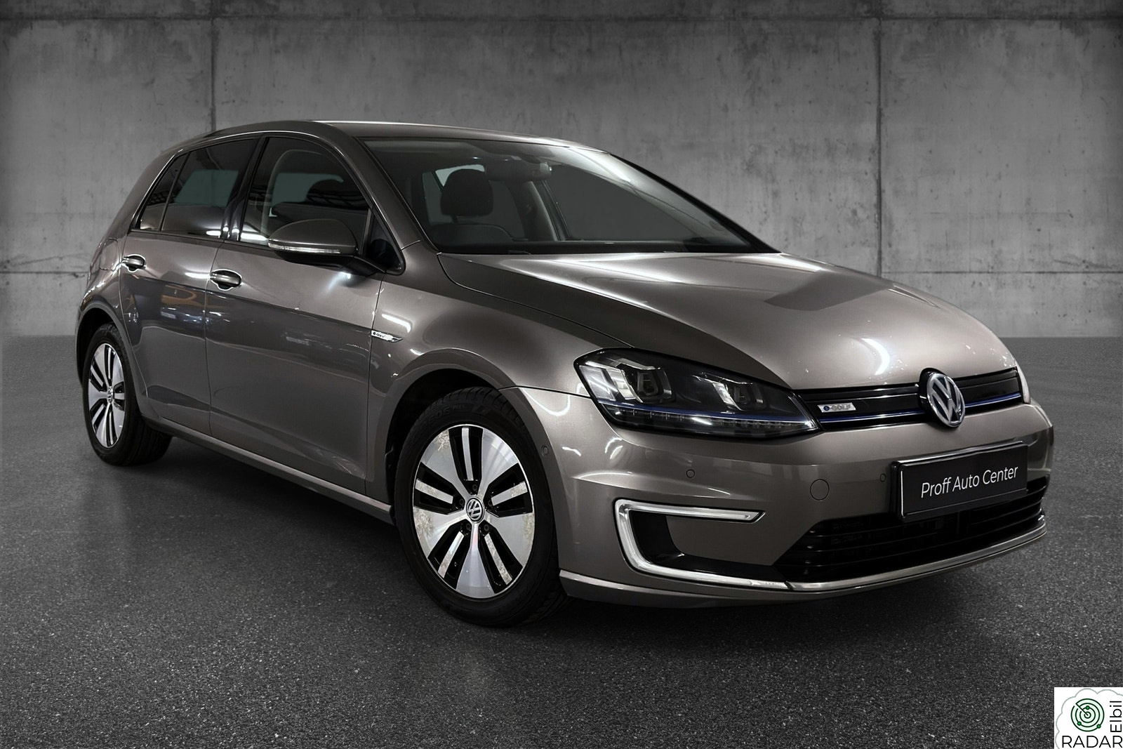 VOLKSWAGEN GOLF Kamera Comfort Access ACC Keyless Eu-godkjent