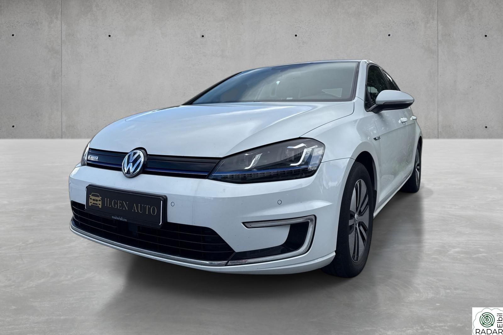 VOLKSWAGEN GOLF E-Golf/ Ny AC Service/ACC/PDC/Isofix