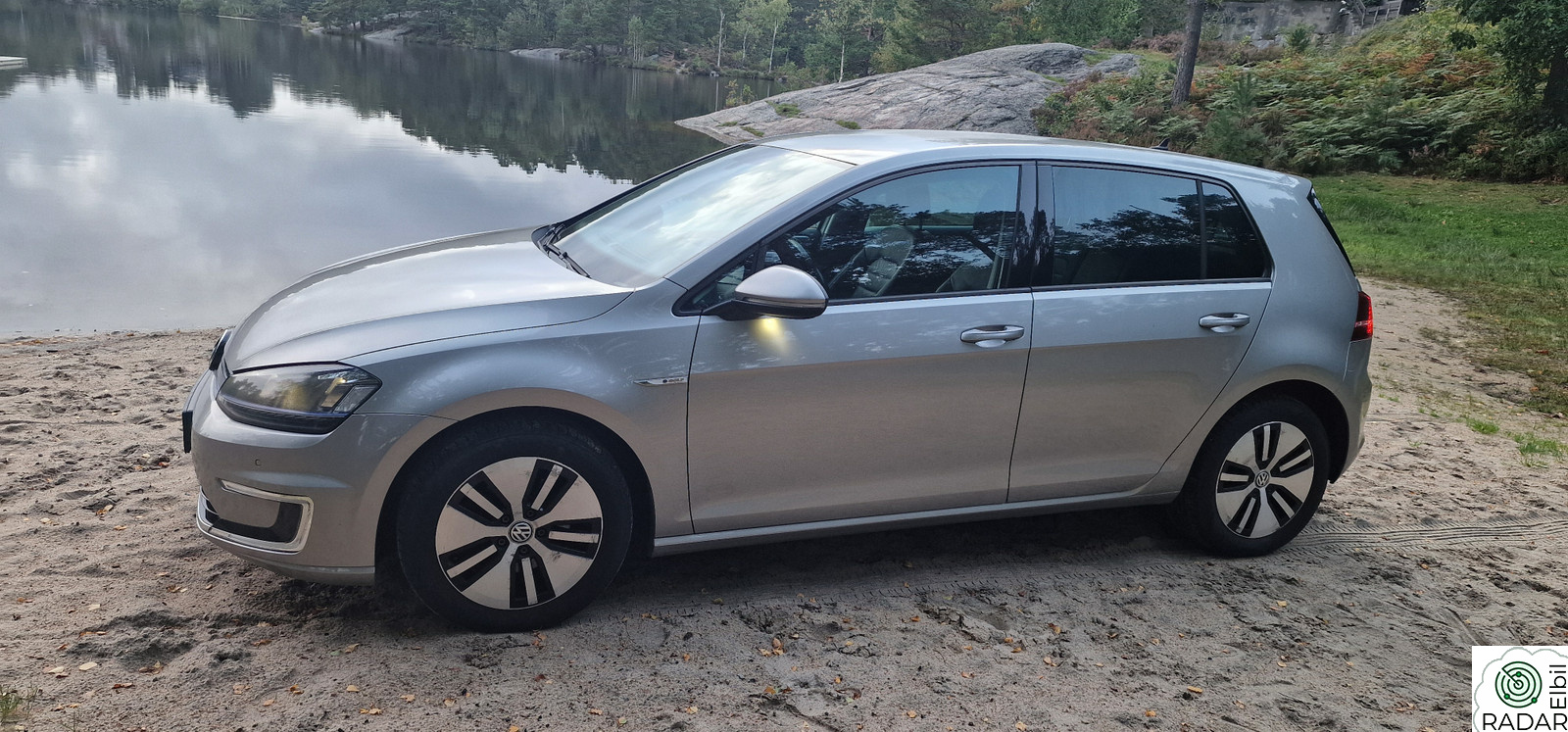 VOLKSWAGEN GOLF E-golf/skinn/kamera/varmepumpe/ny service/EU ok 2027