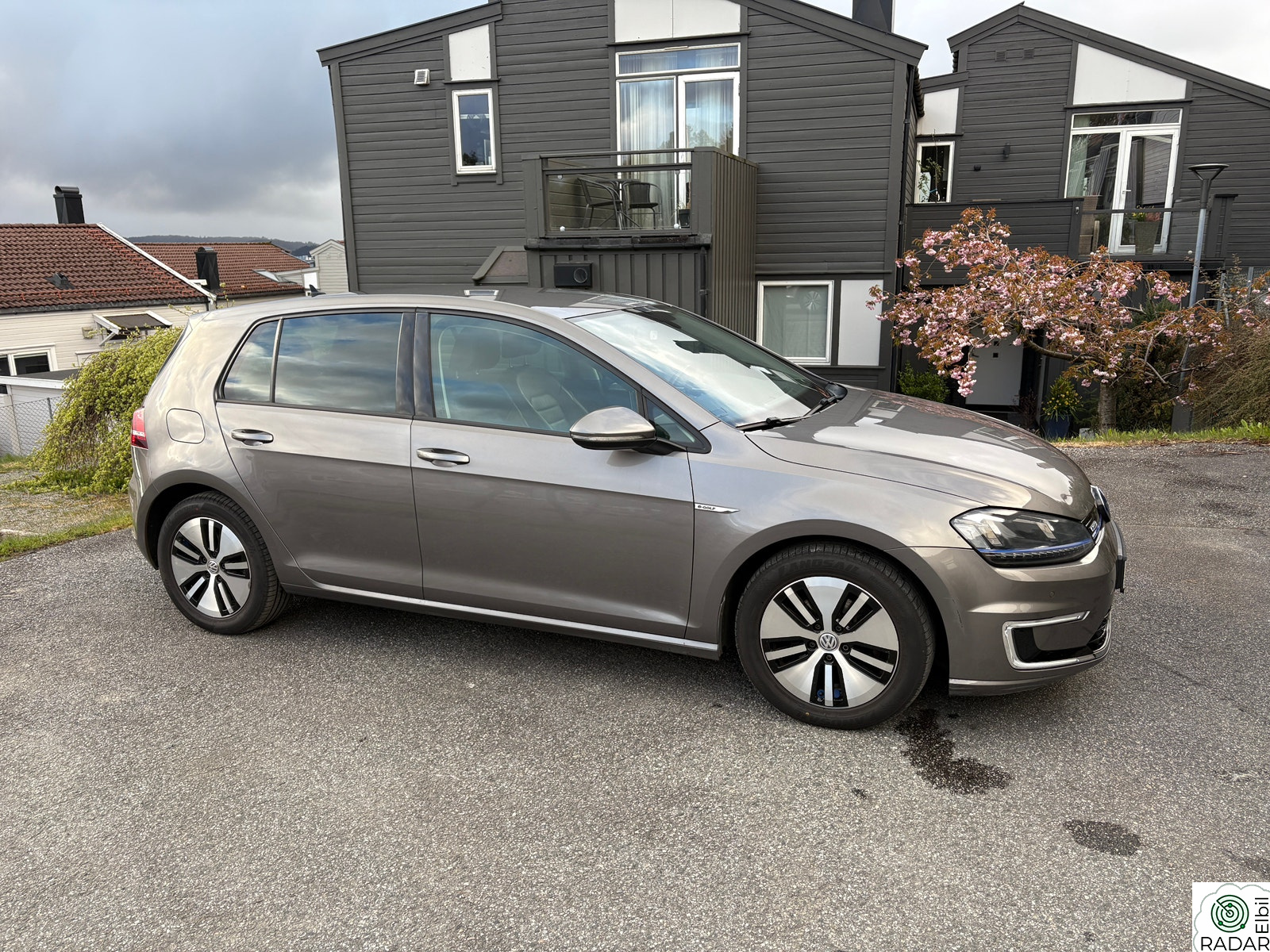 VOLKSWAGEN GOLF E-golf 2015 modell