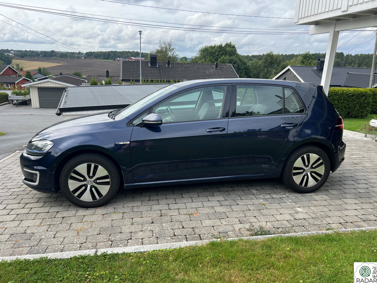 VOLKSWAGEN GOLF Elektrisk -EU godkjent, 2 sett hjul, R-kamera & NAVI ++