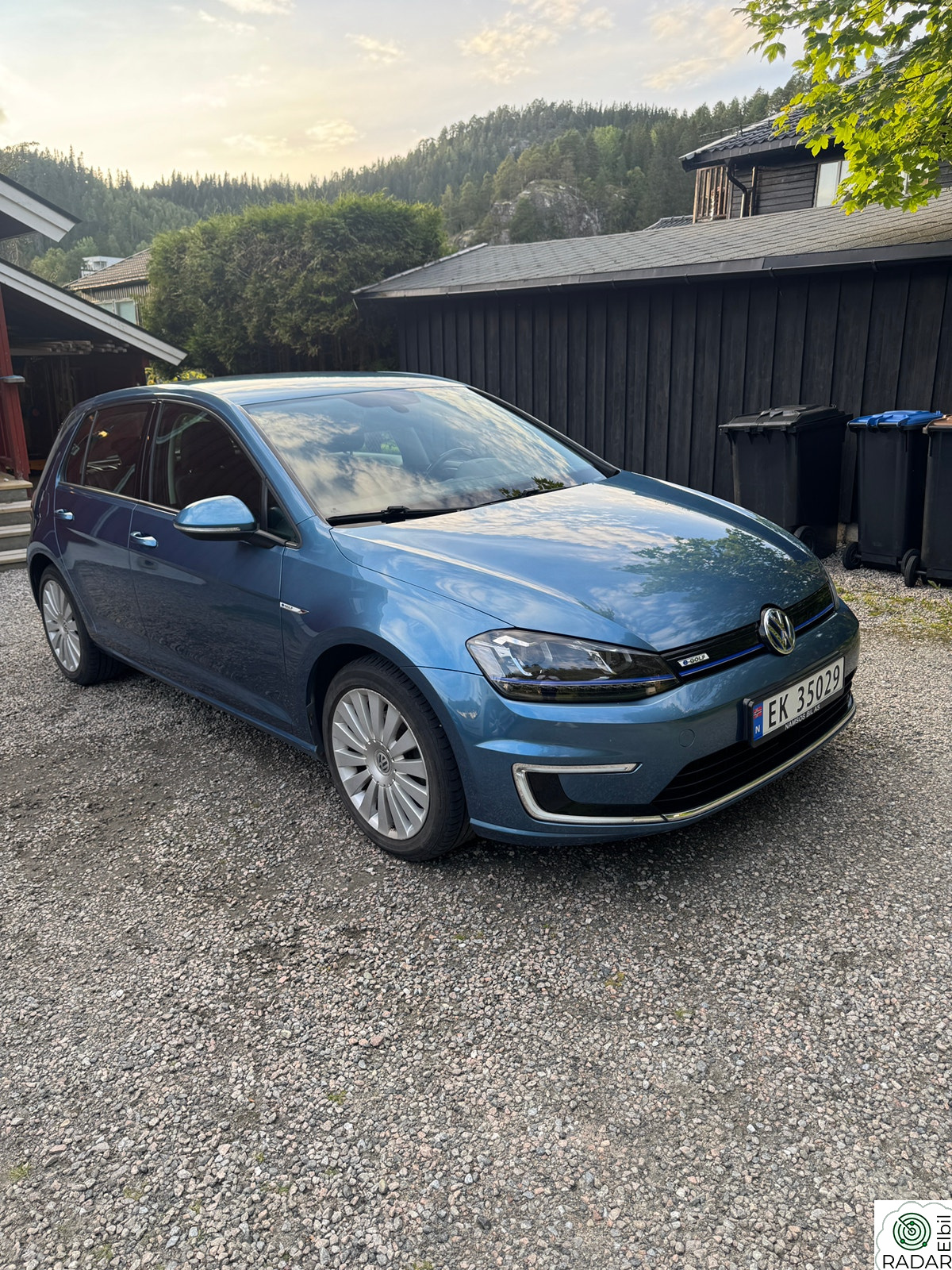 VOLKSWAGEN GOLF Volkswagen e-Golf 2015