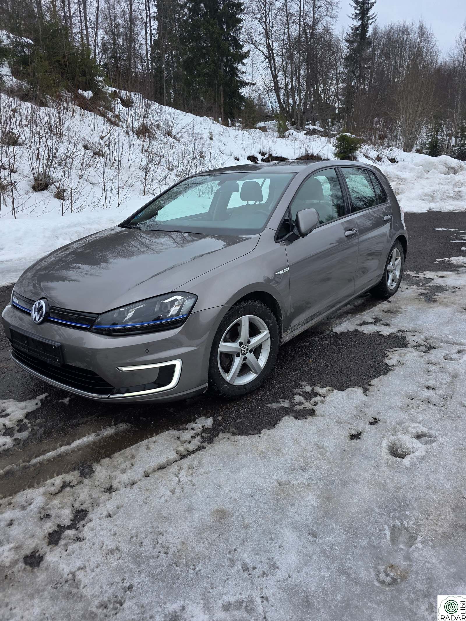 VOLKSWAGEN GOLF SKINN