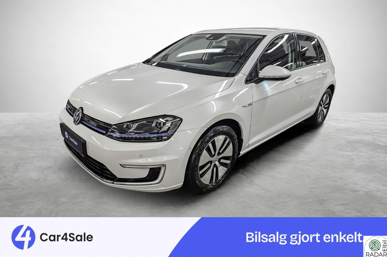 VOLKSWAGEN GOLF 190km/ Topputstyrt/ S+V/ ACC/ R.Kam/ Navi/ DAB/ LED/ BT