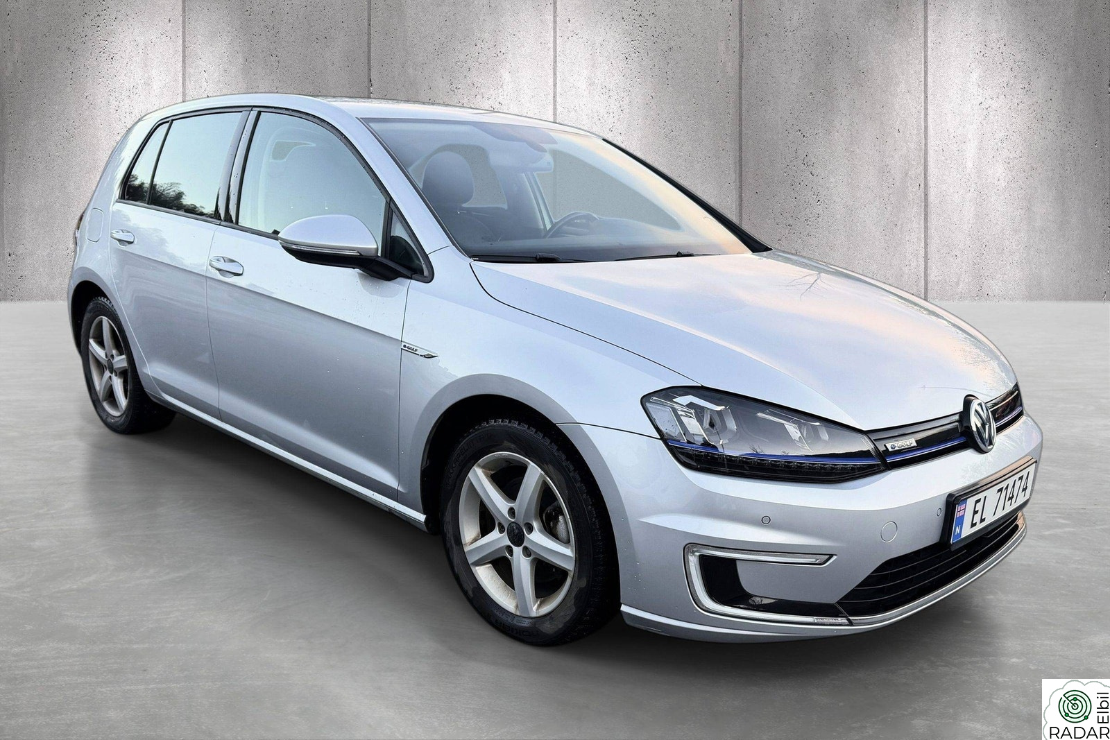 VOLKSWAGEN GOLF 85KW 190KM | ACC/R.Kam/DAB+/BT/2xPark.sens/S+V | Finans