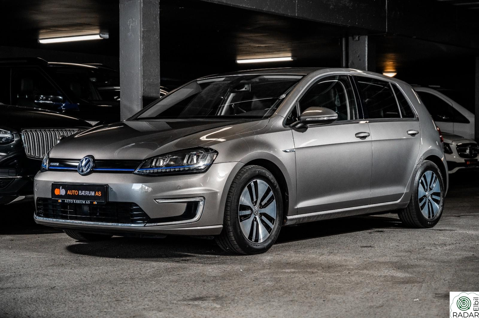 VOLKSWAGEN GOLF SKINN/KAMERA/1EIER/DAB/KEYLESS/ACC/LAVKM/