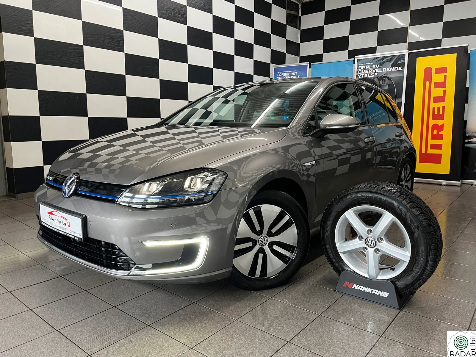 VOLKSWAGEN GOLF E-GOLF*85KW*NORSK*LAV KM*VARMEPUMPE*NY EU+SERVICE