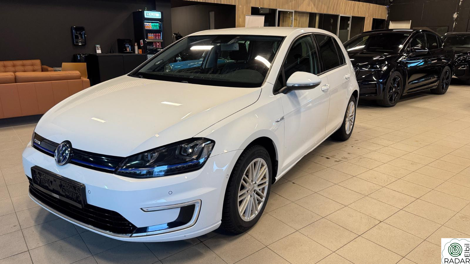 VOLKSWAGEN GOLF E-Golf/R.Kamera/ DAB/DYNAUDIO/ S+V dekk