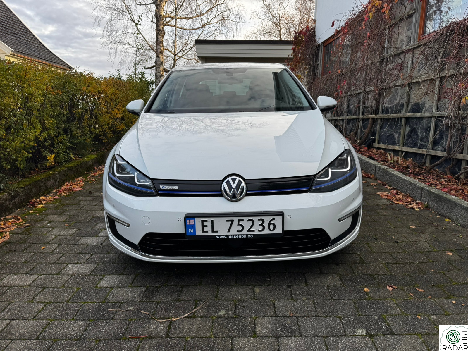 VOLKSWAGEN GOLF E-Golf / Dynaudio / Brunt skinn/ Ny service / EU 2027