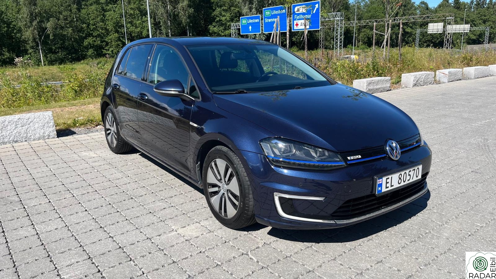 VOLKSWAGEN GOLF EU 10.27 / SKINNSETER / KEYLESS OPEN & START / LAV KM