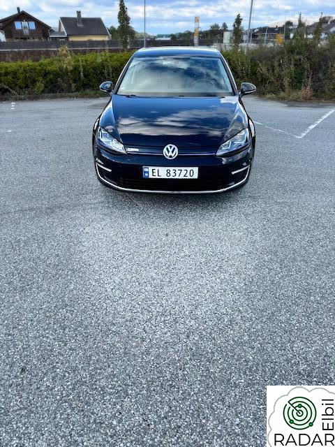 VOLKSWAGEN GOLF e-golf med lav km, og alle servicer tatt.