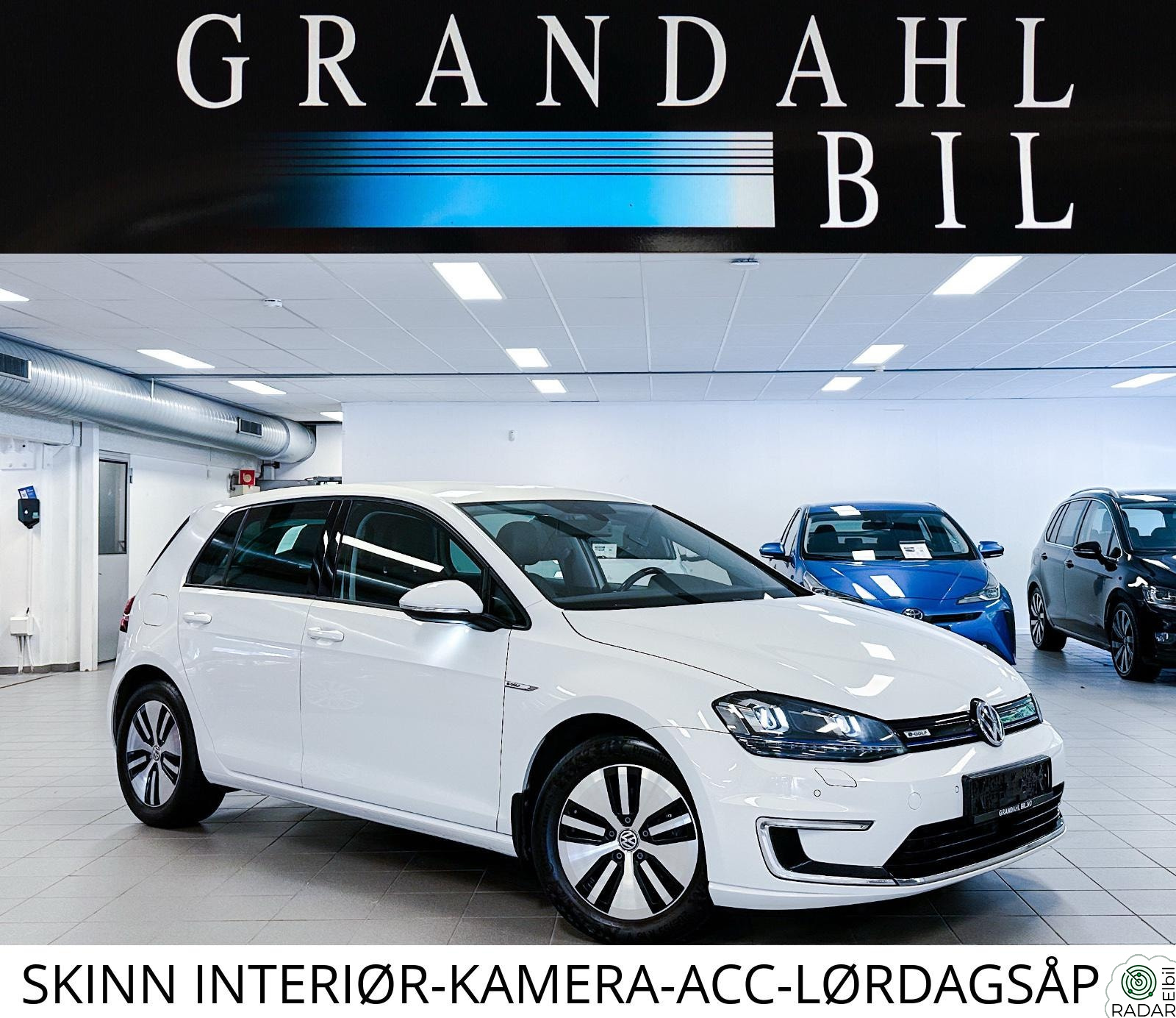 VOLKSWAGEN GOLF SKINN INTERIØR NAVI KAMERA ACC KLIMA PDC APPLE CARPLAY